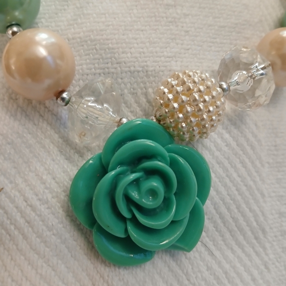 Green and Pearl Beaded Necklace with Green Rose Charm. - Picture 3 of 7